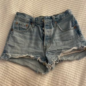 Levi’s shorts